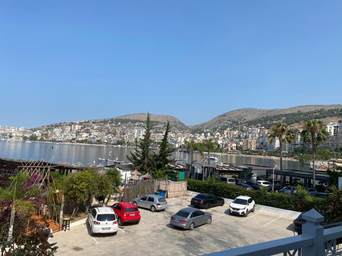 Blue Breeze Attic Apartments Sarande Ngoại thất bức ảnh