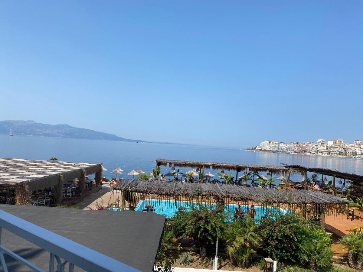 Blue Breeze Attic Apartments Sarande Ngoại thất bức ảnh